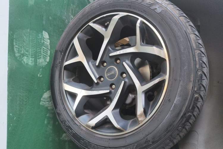 Used Mercedes-Benz G-Class 2017 G 350 d Right Front Wheel Hub