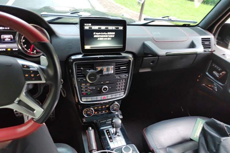Used Mercedes-Benz G-Class  Audio And AC Panel