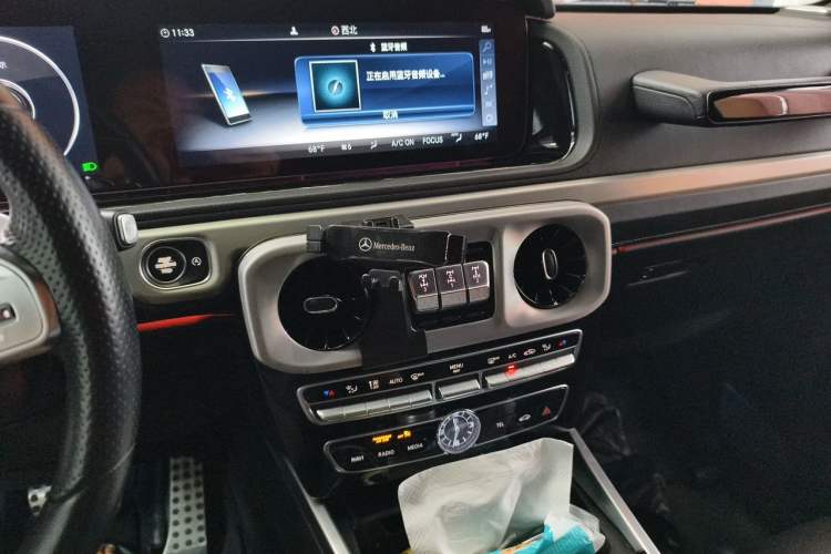 Used Mercedes-Benz G-Class  Audio And AC Panel