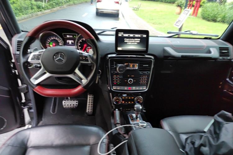 Used Mercedes-Benz G-Class  Center Console