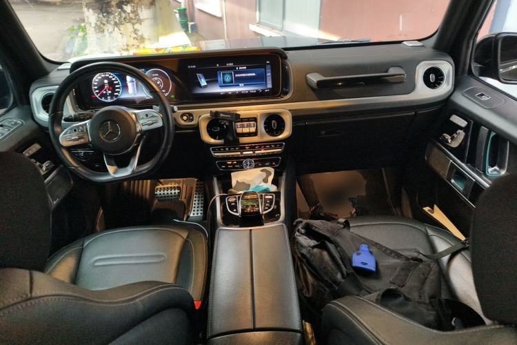 Used Mercedes-Benz G-Class  Center Console