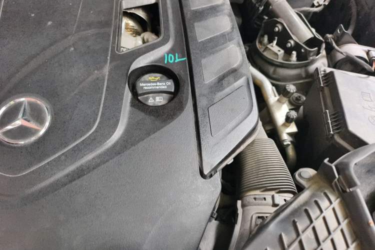 Used Mercedes-Benz G-Class  Engine Bay Left