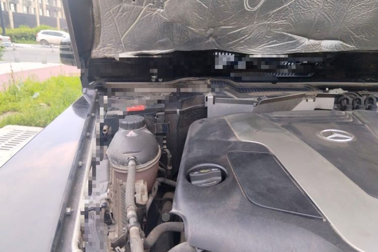 Used Mercedes-Benz G-Class  Engine Bay Right