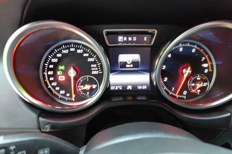 Used Mercedes-Benz G-Class  Instrument Cluster