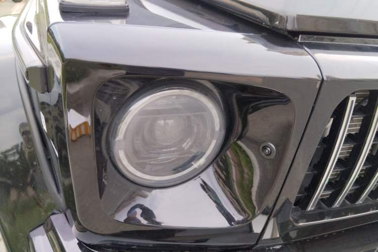 Used Mercedes-Benz G-Class  Right Front Headlight