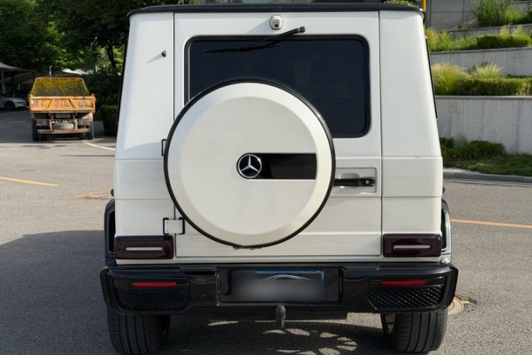 Used Mercedes-Benz G-Class 2018 G 500 designo Artisan Collection Edition Exterior 4