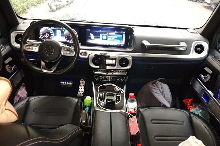 Used Mercedes-Benz G-Class 2019 G 500 Center Console