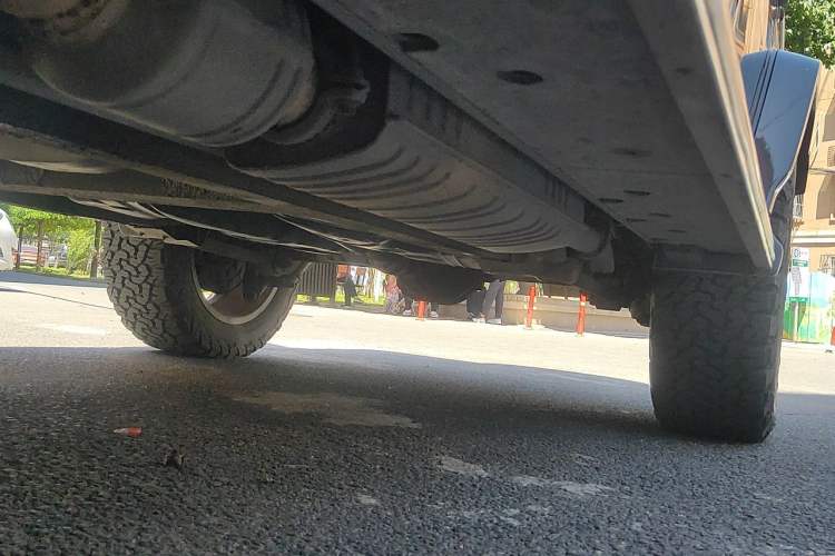 Used Mercedes-Benz G-Class  Chassis Front Left