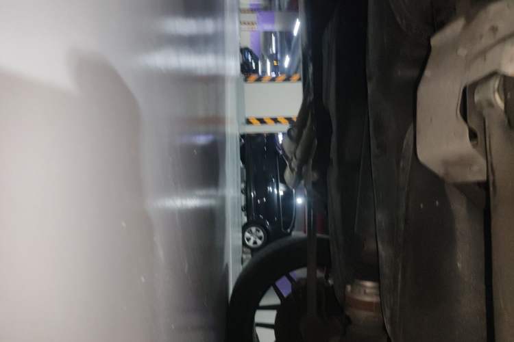 Used Mercedes-Benz G-Class 2019 G 500 Chassis Rear Left
