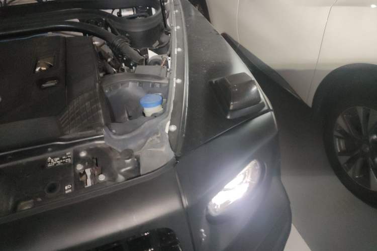Used Mercedes-Benz G-Class 2019 G 500 Engine Bay Left