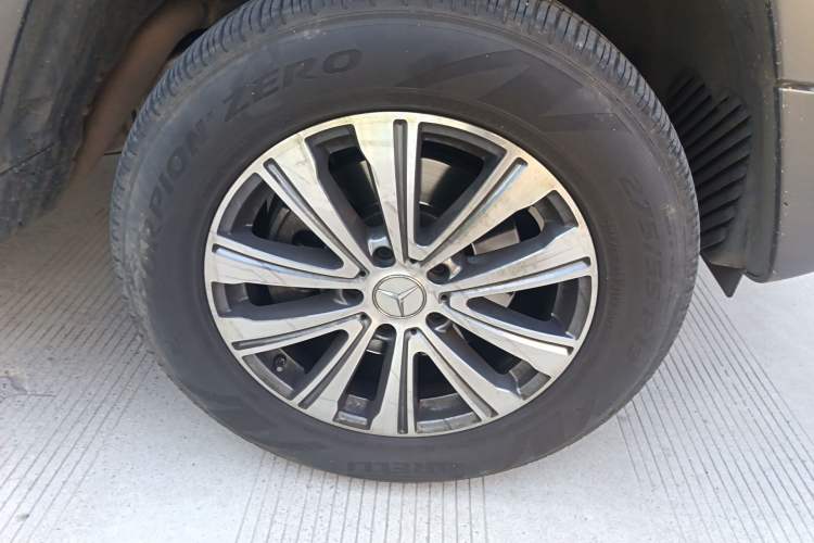Used Mercedes-Benz G-Class 2019 Facelifted G 500 Right Front Wheel Hub