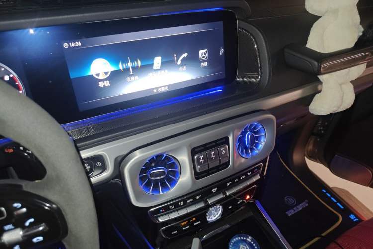 Used Mercedes-Benz G-Class 2019 G 500 Audio And AC Panel