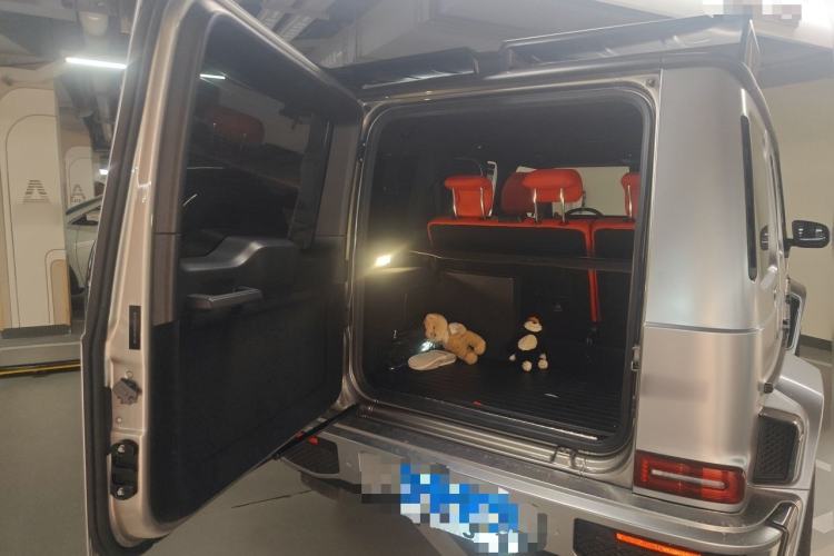 Used Mercedes-Benz G-Class 2019 G 500 Trunk
