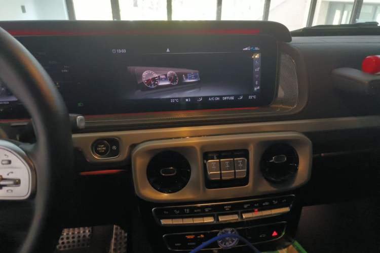 Used Mercedes-Benz G-Class 2019 G 500 Audio And AC Panel