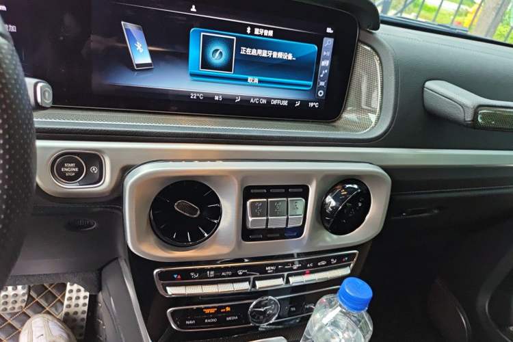 Used Mercedes-Benz G-Class 2019 Facelifted G 500 Audio And AC Panel