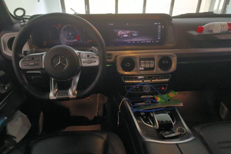 Used Mercedes-Benz G-Class 2019 G 500 Center Console