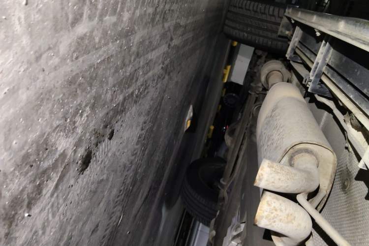 Used Mercedes-Benz G-Class  Chassis Rear Left