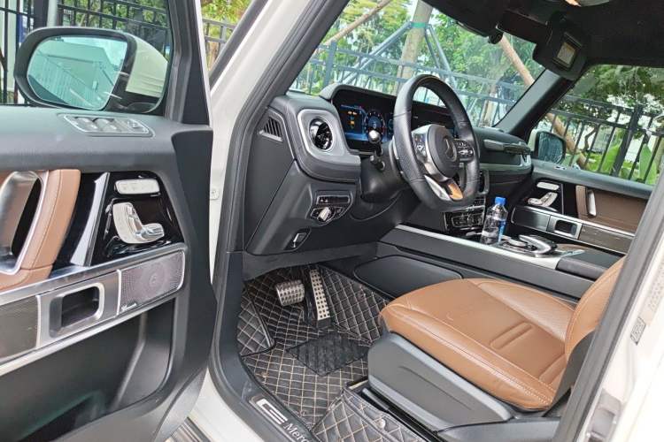 Used Mercedes-Benz G-Class 2019 Facelifted G 500 Driver Seat