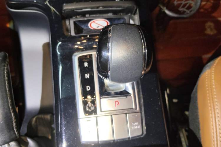 Used Mercedes-Benz G-Class  Gear Lever