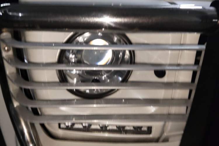 Used Mercedes-Benz G-Class  Right Front Headlight