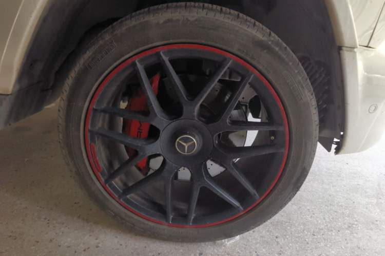 Used Mercedes-Benz G-Class 2019 G 500 Right Front Wheel Hub