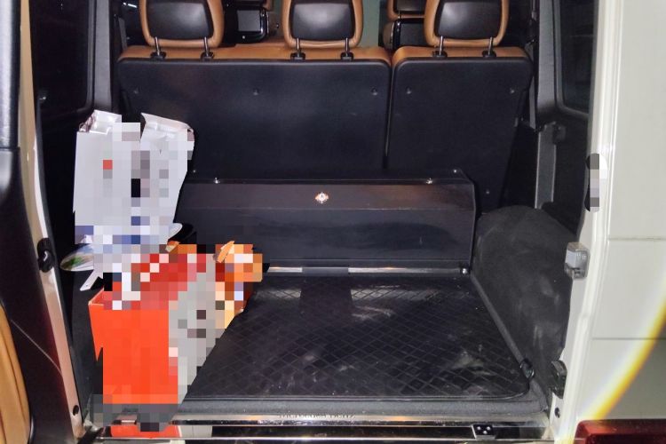 Used Mercedes-Benz G-Class  Trunk