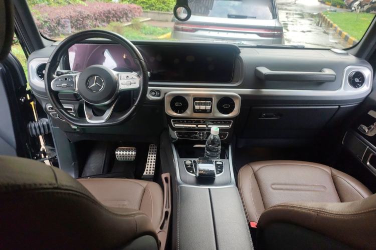 Used Mercedes-Benz G-Class 2020 G 350 Center Console