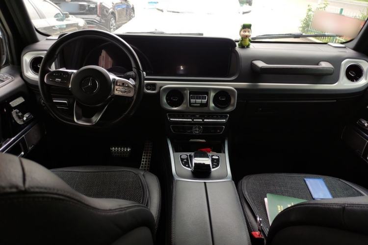 Used Mercedes-Benz G-Class 2020 G 350 Center Console