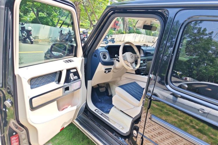 Used Mercedes-Benz G-Class 2020 G 500 Night Edition Driver Seat
