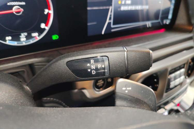 Used Mercedes-Benz G-Class 2020 G 350 Gear Lever