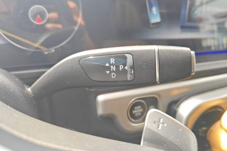 Used Mercedes-Benz G-Class 2020 G 350 Gear Lever