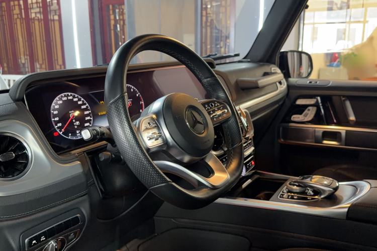 Used Mercedes-Benz G-Class 2020 G 350 Interior 3