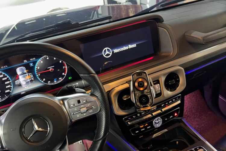 Used Mercedes-Benz G-Class 2020 G 350 Interior 5