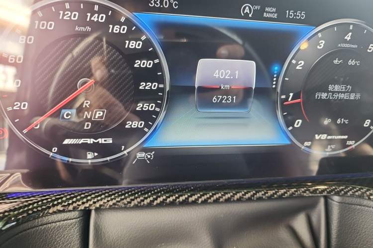 Used Mercedes-Benz G-Class 2020 G 350 Odometer Close Up