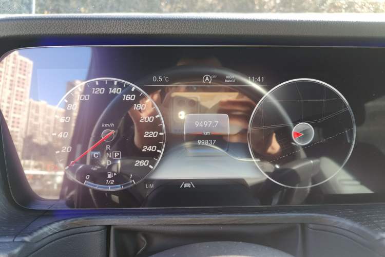 Used Mercedes-Benz G-Class 2020 G 350 Odometer Close Up