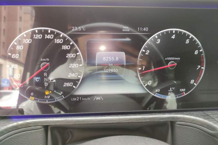 Used Mercedes-Benz G-Class 2020 G 350 Odometer Close Up