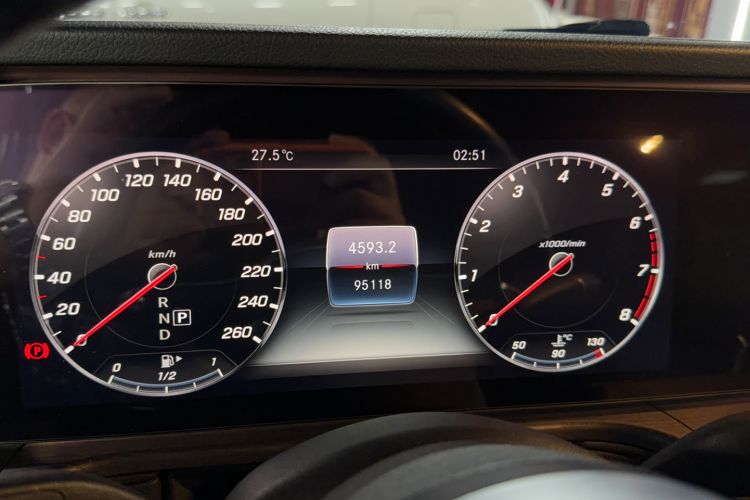 Used Mercedes-Benz G-Class 2020 G 350 Odometer Close Up