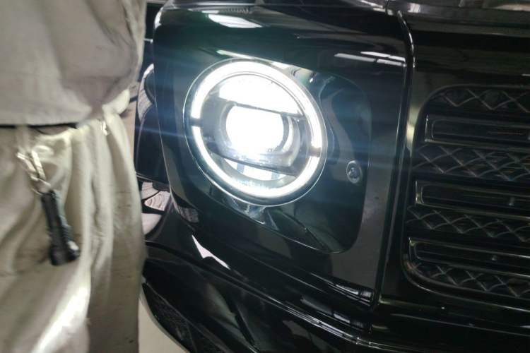 Used Mercedes-Benz G-Class 2020 G 350 Right Front Headlight