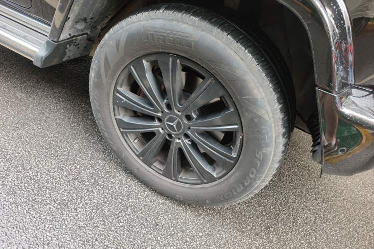 Used Mercedes-Benz G-Class 2020 G 350 Right Front Wheel Hub