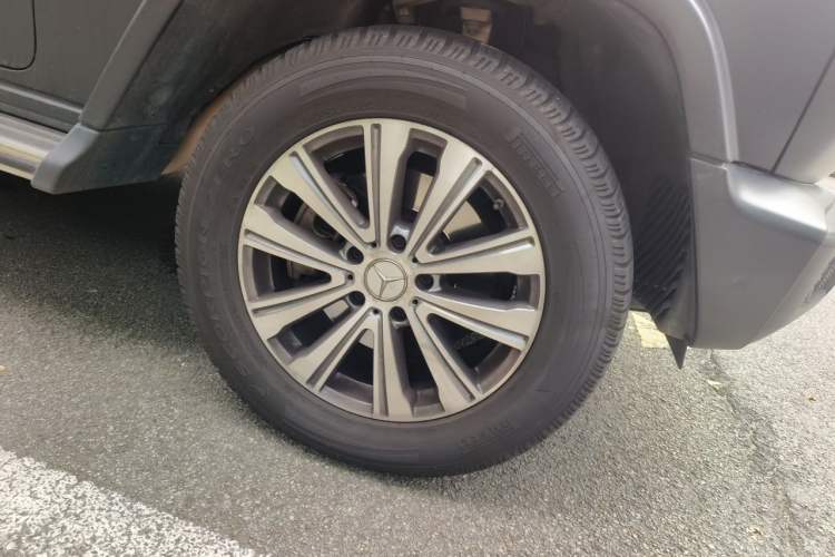 Used Mercedes-Benz G-Class 2020 G 500 Right Front Wheel Hub