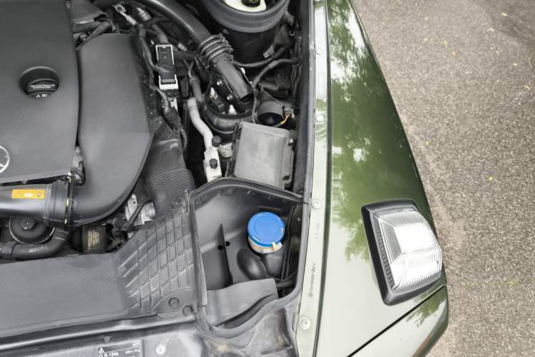 Used Mercedes-Benz G-Class 2020 G 350 Engine Bay Left