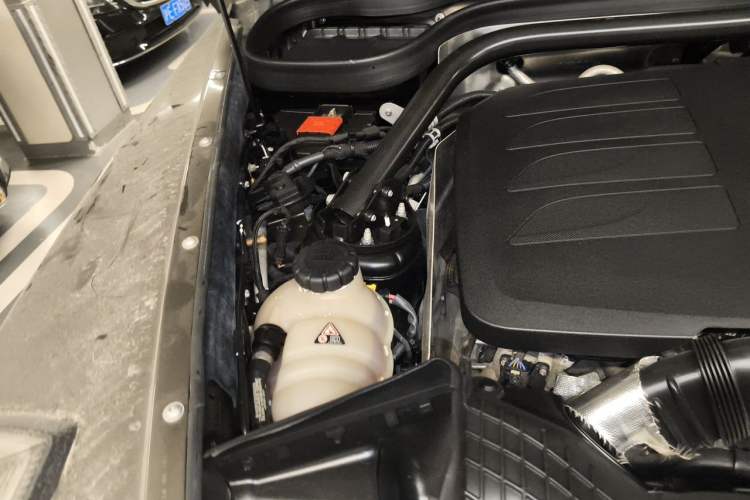 Used Mercedes-Benz G-Class 2020 G 350 Engine Bay Right