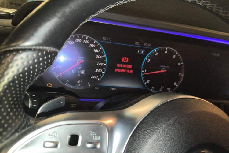 Used Mercedes-Benz G-Class 2020 G 350 Odometer Close Up