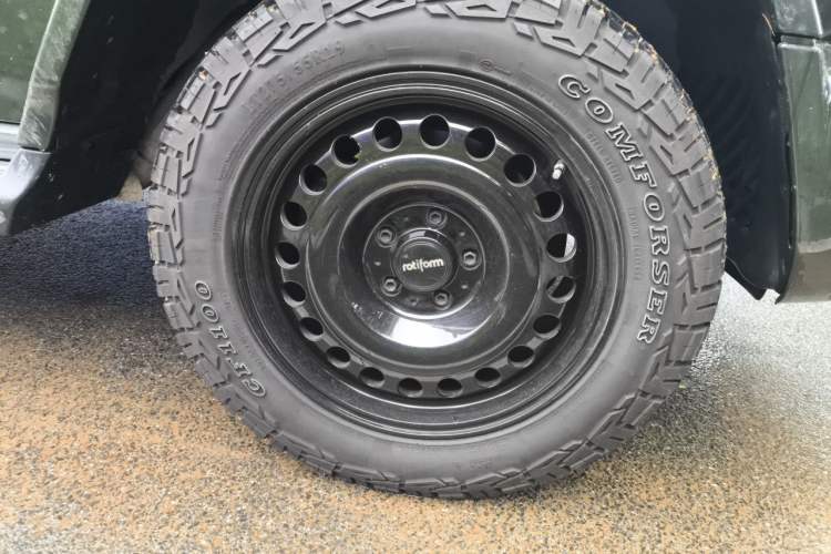 Used Mercedes-Benz G-Class 2020 G 350 Right Front Wheel Hub