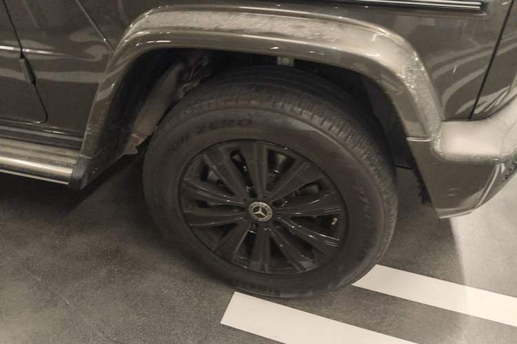 Used Mercedes-Benz G-Class 2020 G 350 Right Front Wheel Hub