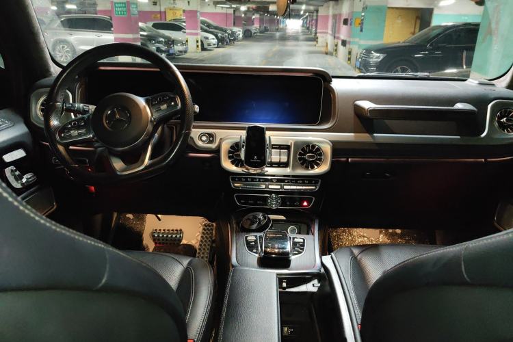 Used Mercedes-Benz G-Class 2020 G 350 Center Console