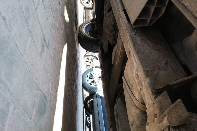 Used Mercedes-Benz G-Class 2020 G 350 Chassis Rear Left
