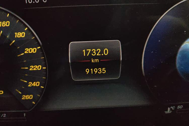 Used Mercedes-Benz G-Class 2020 G 350 Odometer Close Up