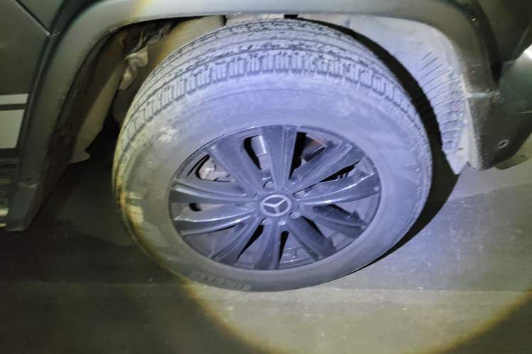 Used Mercedes-Benz G-Class 2020 G 350 Right Front Wheel Hub