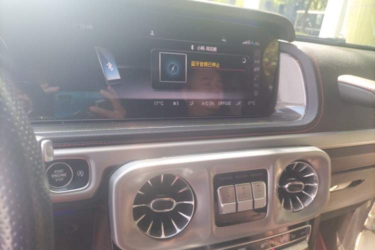 Used Mercedes-Benz G-Class  Audio And AC Panel